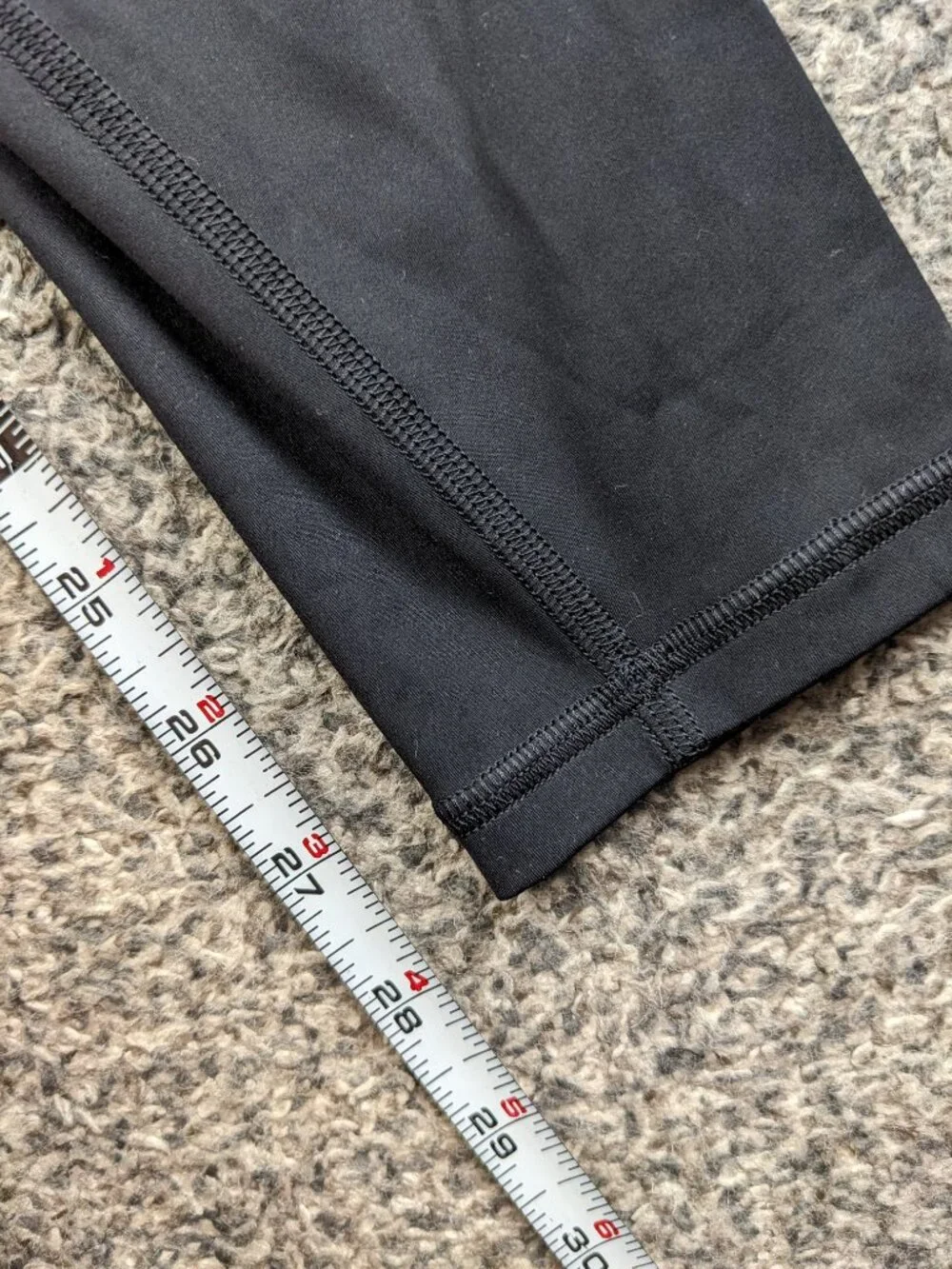 Lululemon Surge Light Tight Black Mens Large M5576S